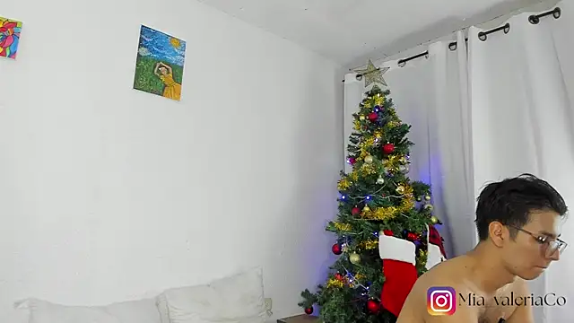 MarioandMia live sex cam