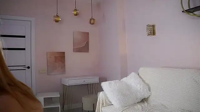 SunnivaCovil live sex cam