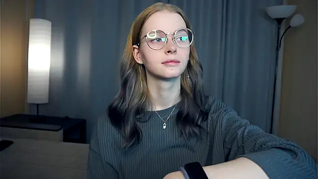 ToyaPletz live sex cam