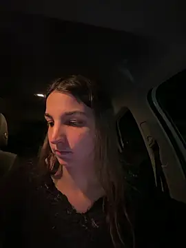 DoriDeluxe66 live sex cam