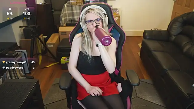 KelseyCobalt live sex cam