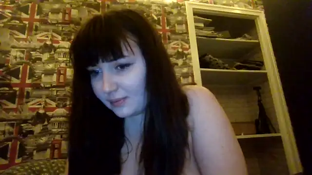 Lynylou live sex cam