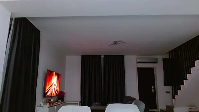 Gabrielaaxxx live sex cam