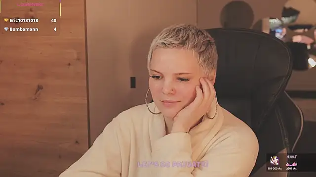 LikaBerry1 live sex cam