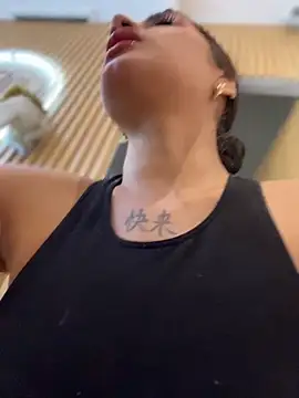 clarachanelricek live sex cam