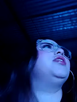 Kitty_Bms_ live sex cam