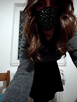 Akemi_rossi live sex cam