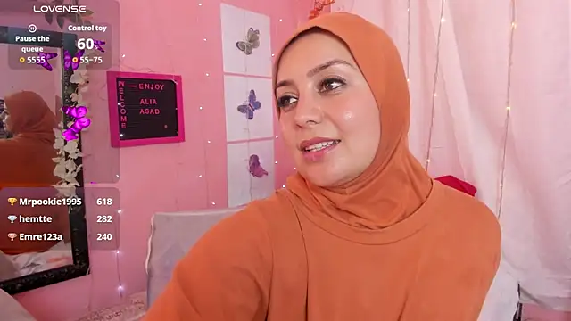 BadraSaadi live sex cam