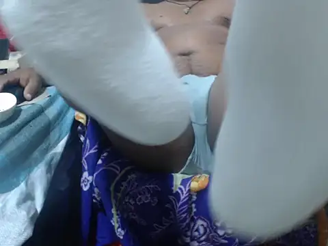 PONSE_LATINO live sex cam