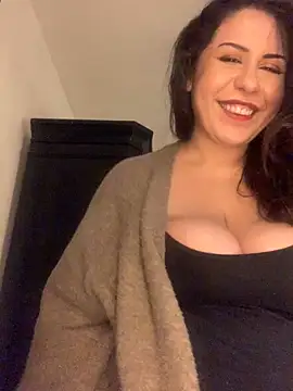 holyeroticss live sex cam