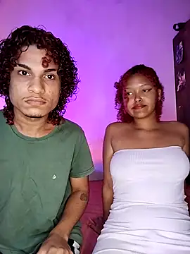 CasalAkira live sex cam