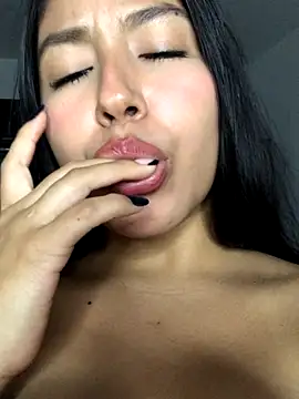 EmmaRossem live sex cam