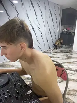 oliver_Lz live sex cam