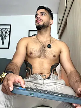 Maximiliano_ford live sex cam