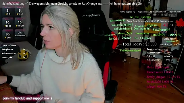 Lisaonthemoon live sex cam