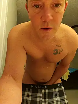 Bigtater1999 live sex cam