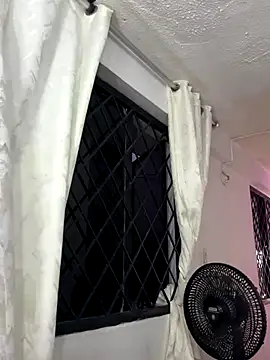 Alahia_Rodriguez live sex cam