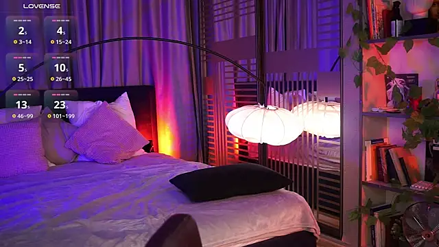 LunaNight live sex cam