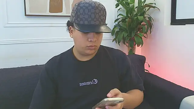 Naim_Bennetsex live sex cam