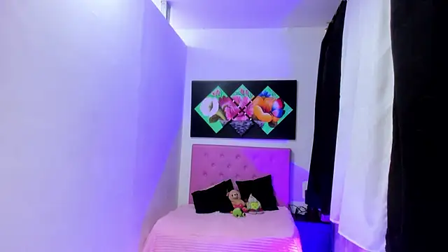 issa_kitty live sex cam