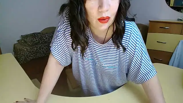 Lucretia_Goldi_ live sex cam