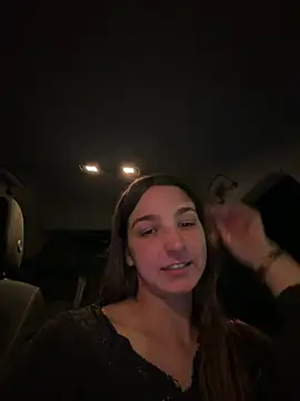 DoriDeluxe66 live sex cam