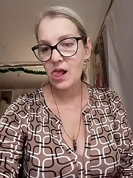 irinamaux live sex cam