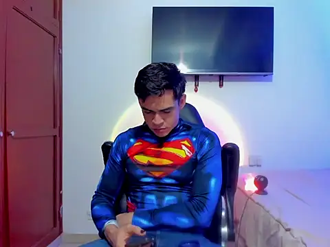 Lucian_Gomez_ live sex cam