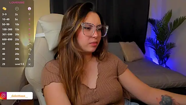 dakottaa_ live sex cam