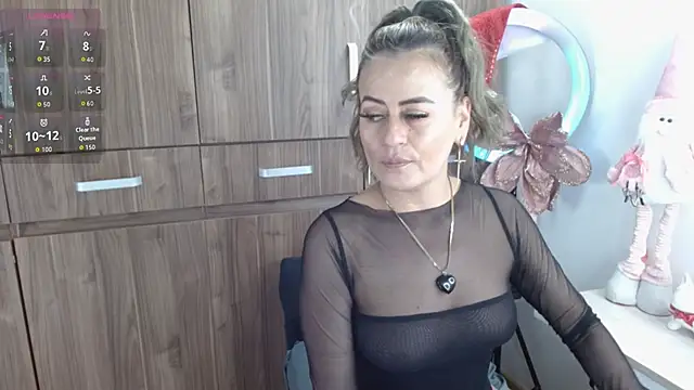 magenta_maturr live sex cam