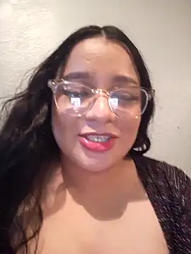 Leslydeleon23 live sex cam