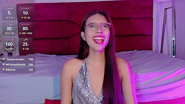 sara_saenz99 live sex cam