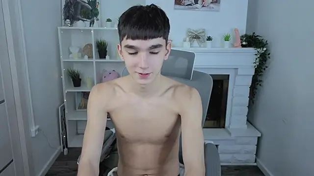 YamiTwink live sex cam