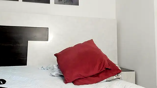 SexyCaitlynHot live sex cam