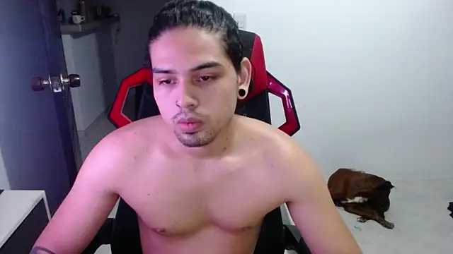 LiamRidesr live sex cam