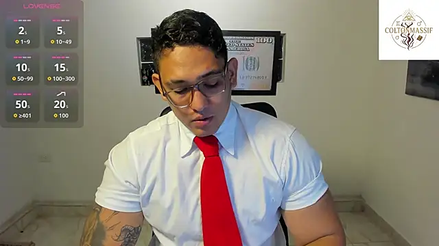 Colton_Massif live sex cam