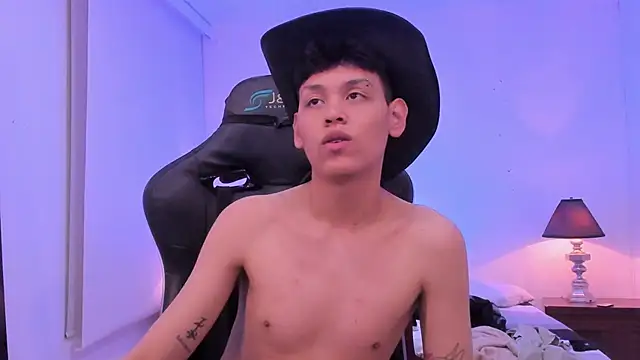 zeus_blaze live sex cam