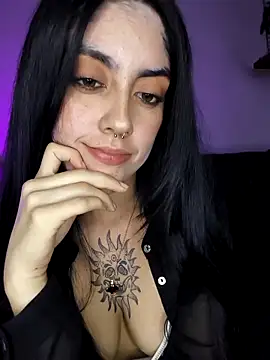 Mazikeen-- live sex cam