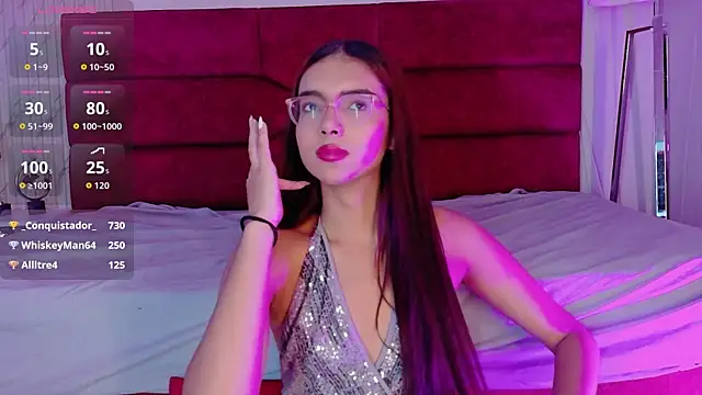 sara_saenz99 live sex cam