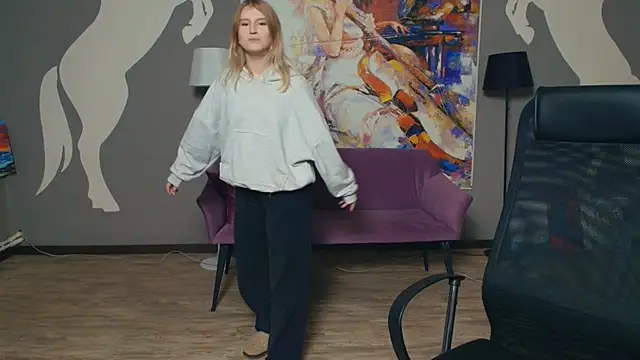 LisaRais live sex cam