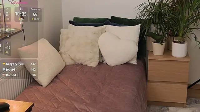 Sophie_Enzo live sex cam