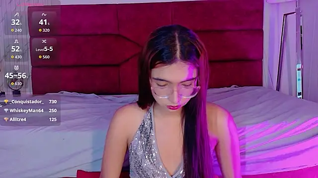 sara_saenz99 live sex cam