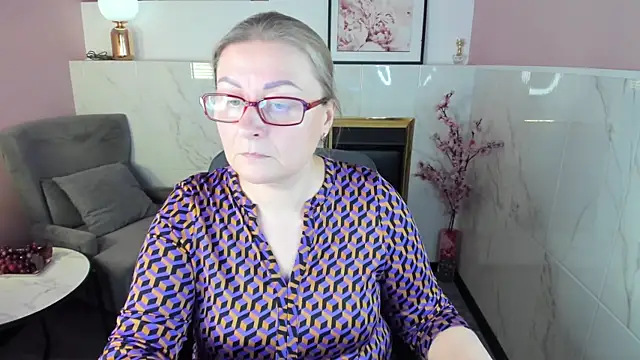 AlexandraKind live sex cam