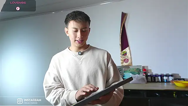 DeusbelliS live sex cam