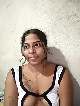 Giselabrunette25 live sex cam