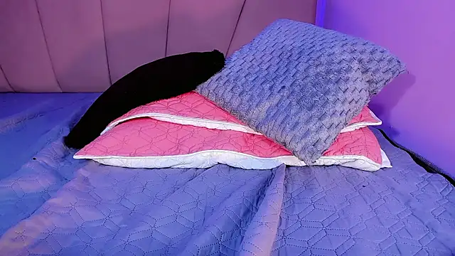 ValeriaAguilar live sex cam