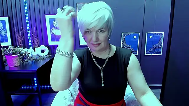 CarmenSoft live sex cam