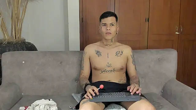 jamesinked_ live sex cam
