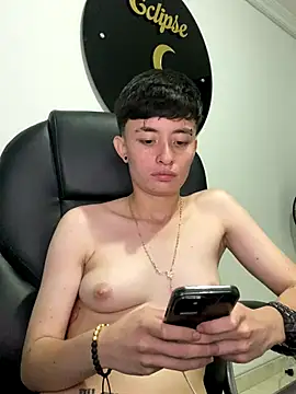 nico_18x live sex cam