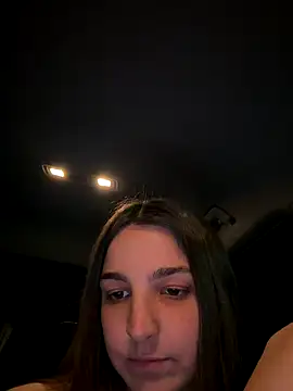 DoriDeluxe66 live sex cam